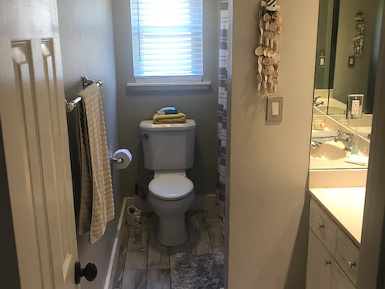 805 N Lakeside Dr — Photo 10