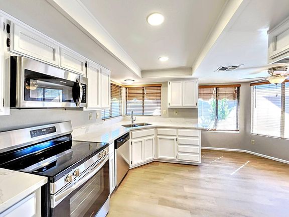 4th image of 10309 N 65TH Drive