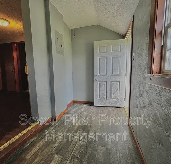 504 Martin St — Photo 20