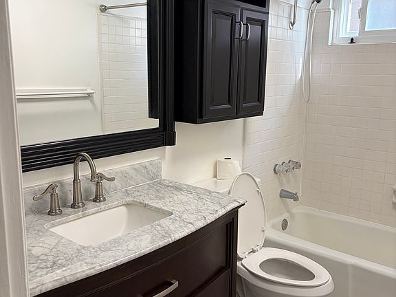 3rd image of 1106 Opal St #B