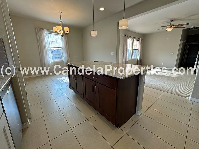 475 Eclipse Dr — Photo 8