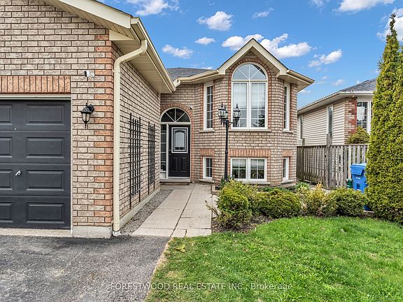 2nd image of 424 Simon St