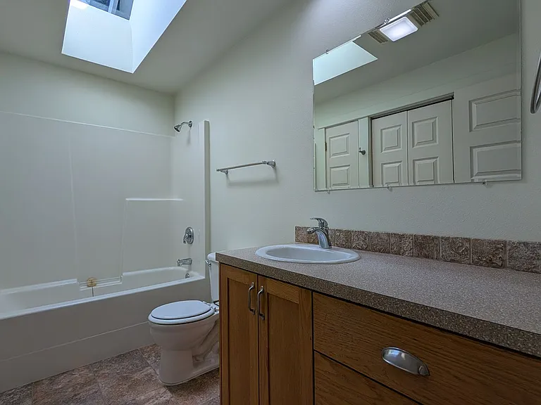 2088 Minnesota St — Photo 11