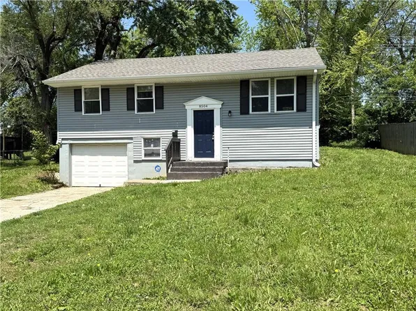 8504 E 91st St, Kansas City, MO 64138