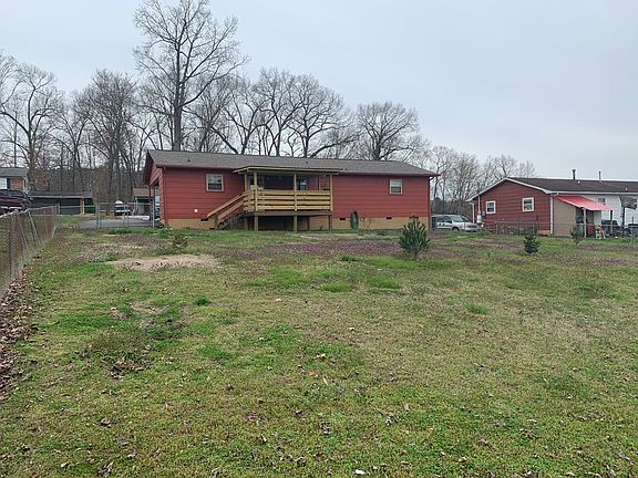 5th image of 2305 Patricia Cir