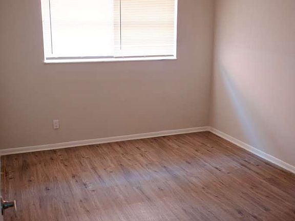 3rd image of 1885 40th Ave #2