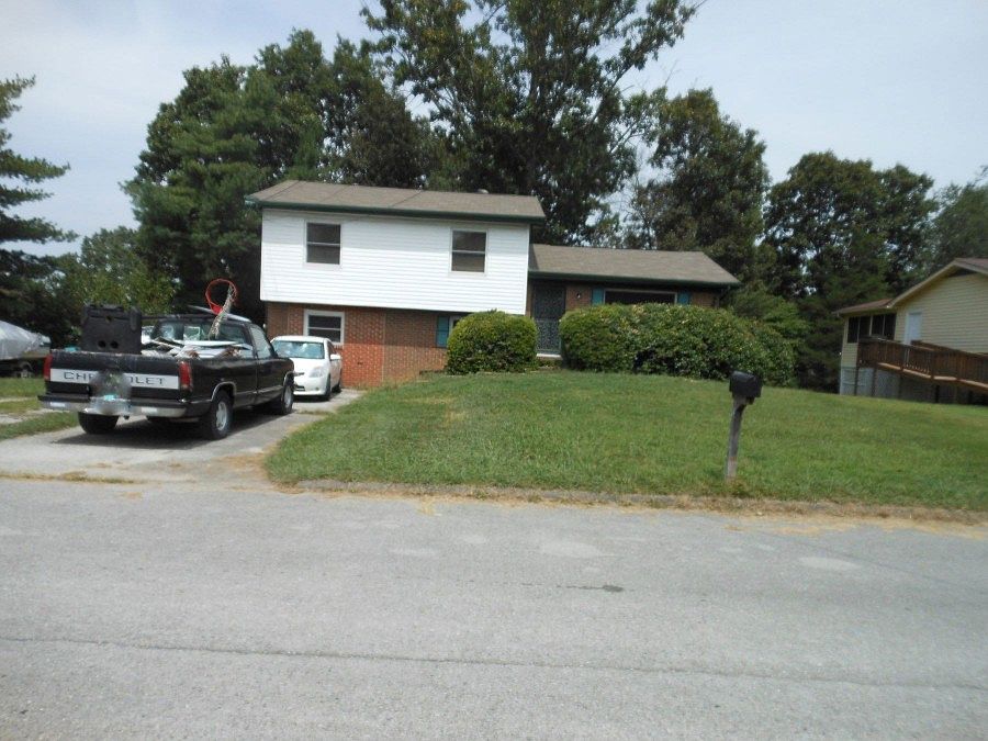 1st image of 2430 Leann Cir