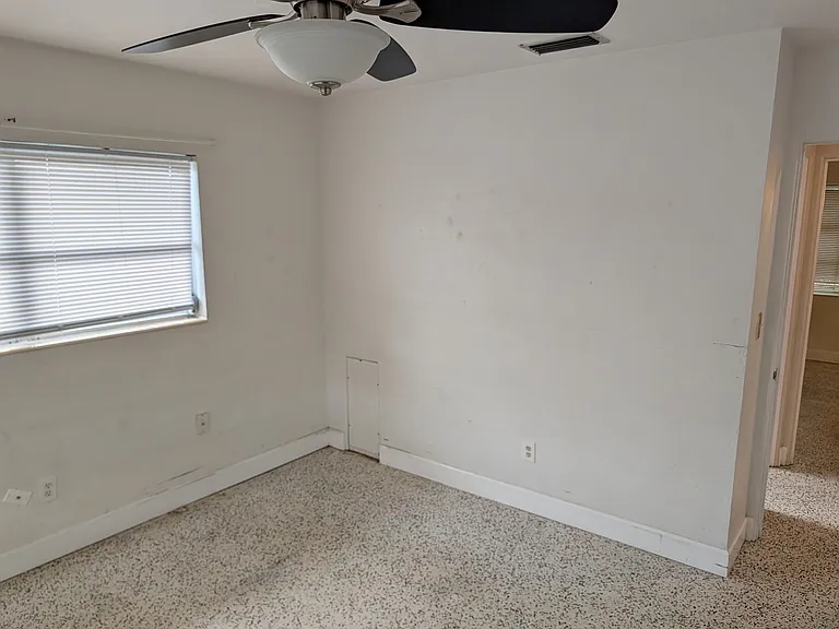 2303 Tulip St — Photo 23