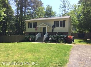 469 Lake Dr, Lusby, MD 20657