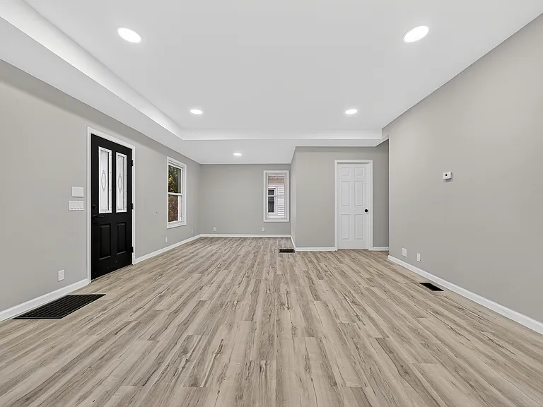 1330 S Buckeye St — Photo 5