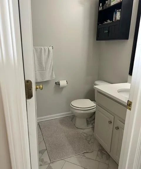 Master bathroom, clean and updated