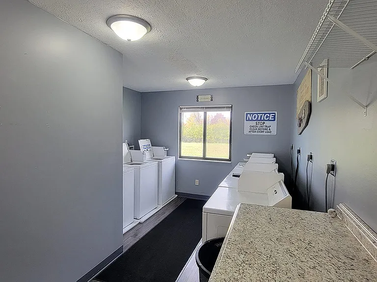 466 Lee St #2B — Photo 9