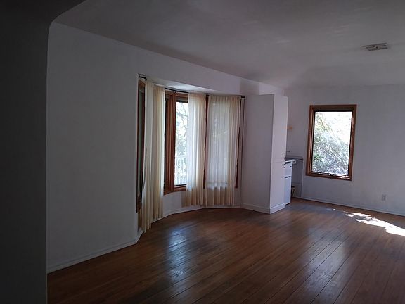 LR has large porch outside front door