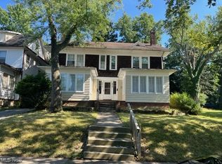 3214 Sycamore Rd, Cleveland Heights, OH 44118