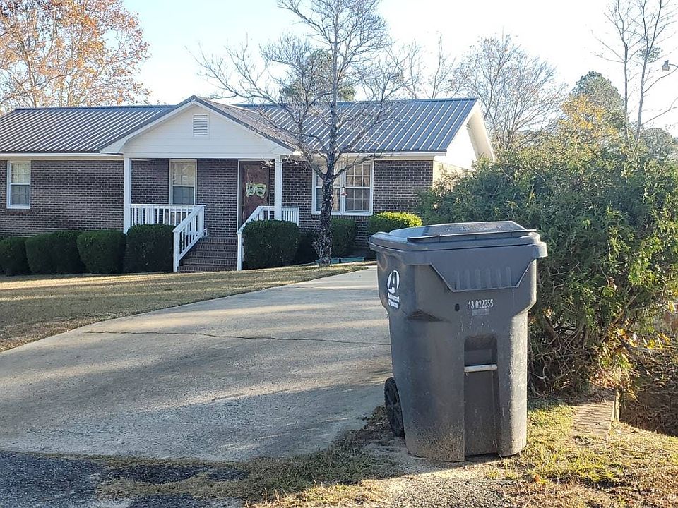 2nd image of 109 Lark Dr