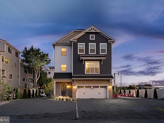 4th image of 39546 Admiral Rd