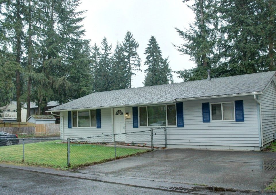 1st image of 26635 Timberlane Dr SE