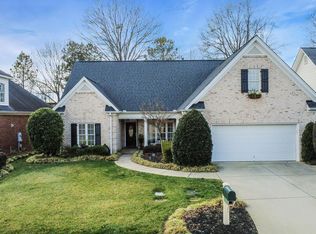 225 Bouchillion Dr, Greenville, SC 29615