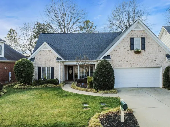 225 Bouchillion Dr, Greenville, SC 29615