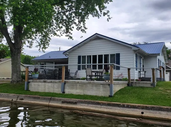 7180 S 165th, Wolcottville, IN 46795