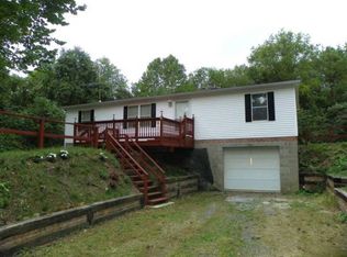 5079 Garvers Ferry Rd, Leechburg, PA 15656