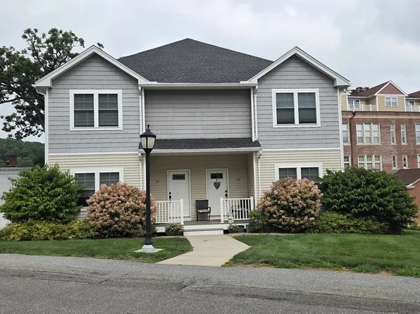 27 Eagle Nest #27, Clinton, MA 01510