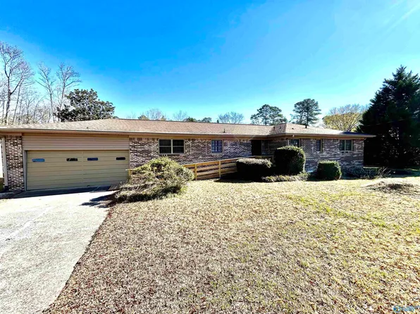 2305 Fairview Rd, Gadsden, AL 35904