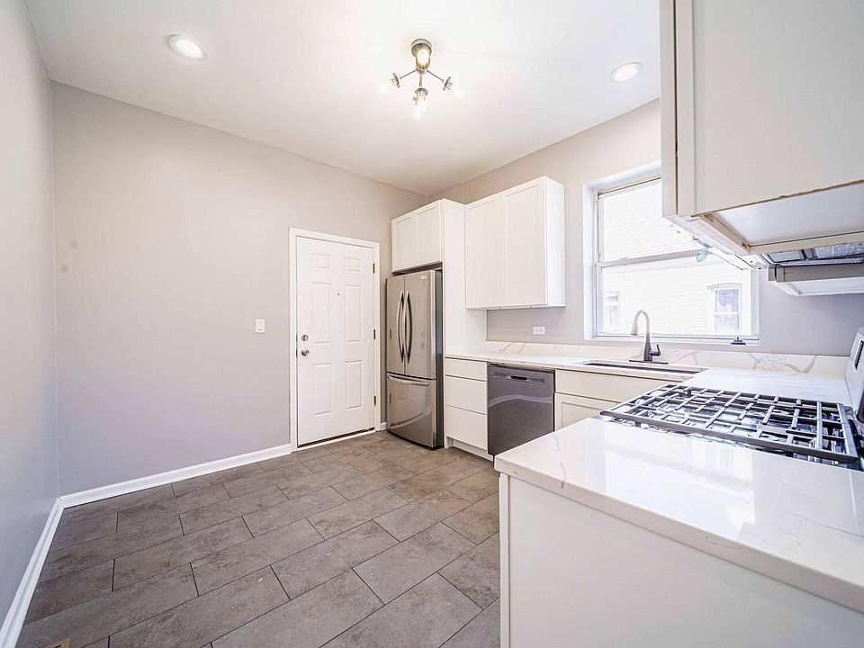 1st image of 1307 N Homan Ave #2N