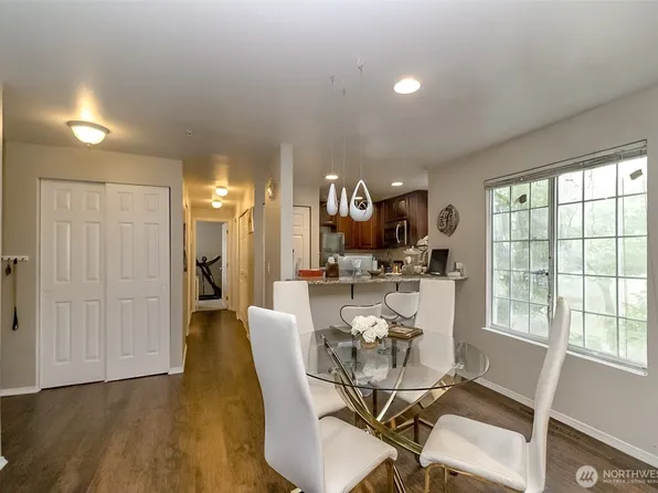 12403 4th Avenue W #1201, Everett, WA 98204