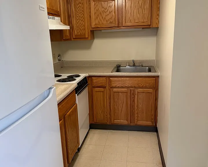 50 Birch St #102 — Photo 3