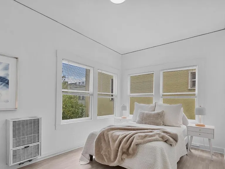 1767 Euclid Ave #4 — Photo 3