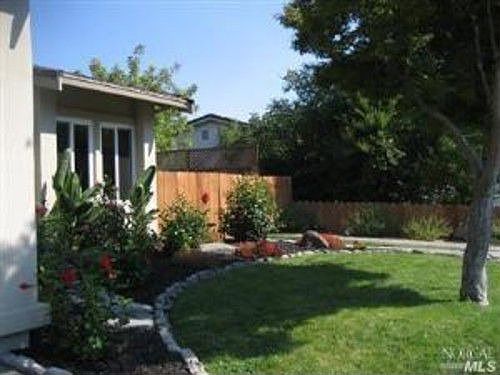 2nd image of 1020 Stonebridge Dr