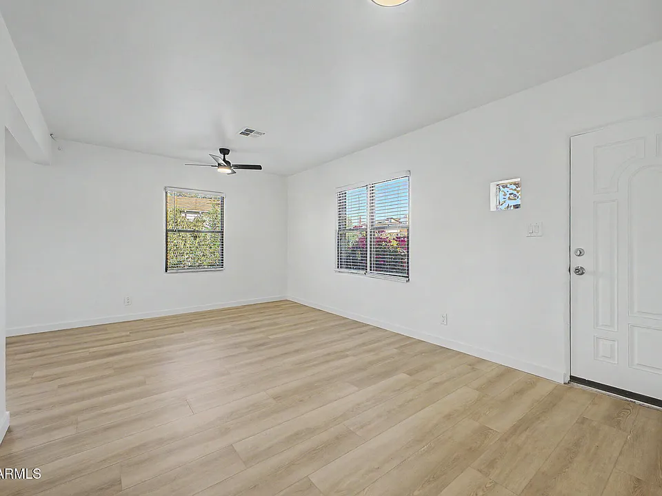 156 W Highland Ave