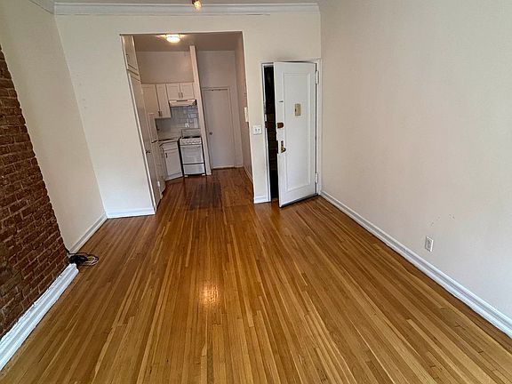 4th image of 417 E 82nd St APT 4A