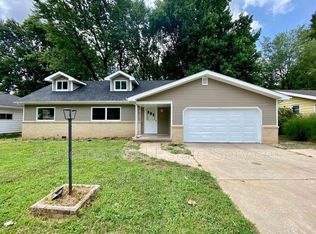 1272 E Woodland St, Springfield, MO 65804