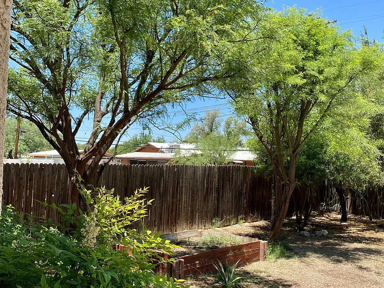 3041 E Loretta Dr — Photo 70