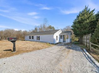 702 N 9th St, Bessemer City, NC 28016