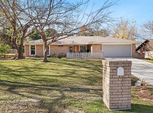 403 Rickey Canyon Ave, Desoto, TX 75115