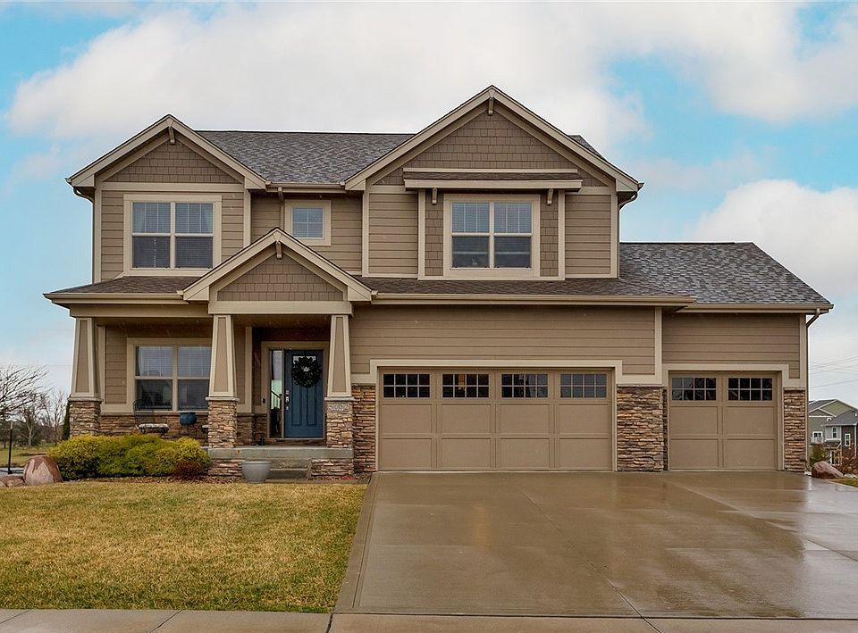 1st image of 5032 NE Bellagio Dr
