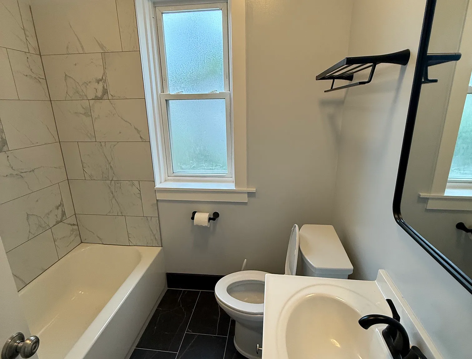 2 bed, $2,149 — Photo 4