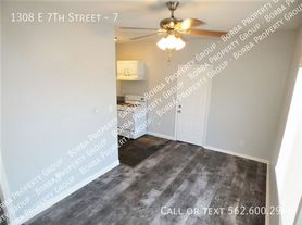1308 E 7th St
