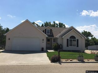 1027 N Burritt Ave, Buffalo, WY 82834