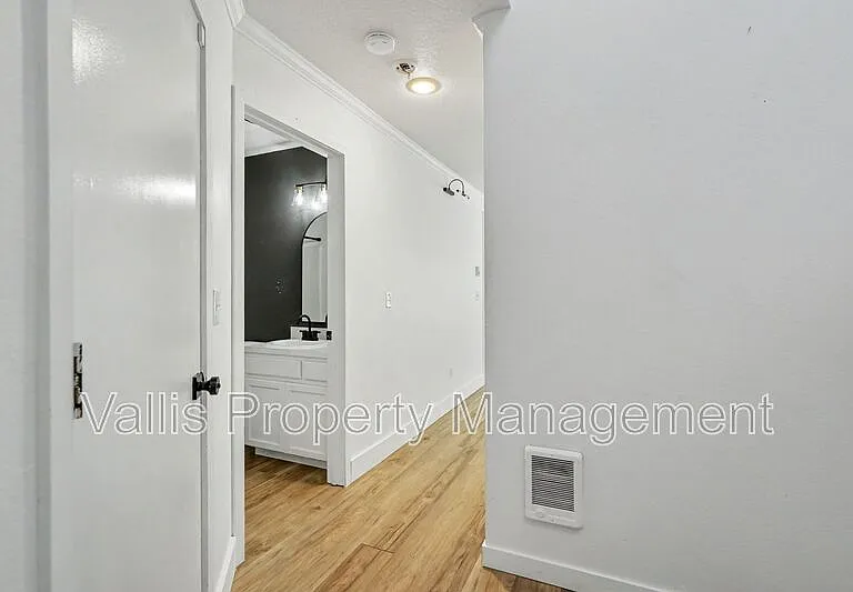 5260 Springcrest Dr S — Photo 5