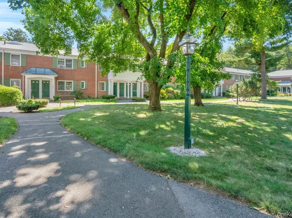 590 Bedford Road #7, Pleasantville, NY 10570