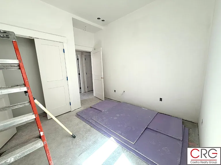 140 Summer St #1B — Photo 15