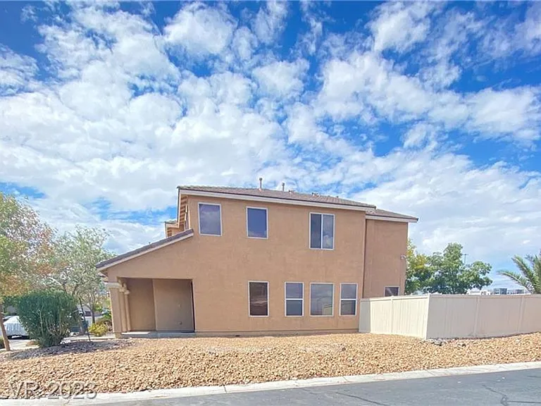 8932 Ryan Creek Ave — Photo 5
