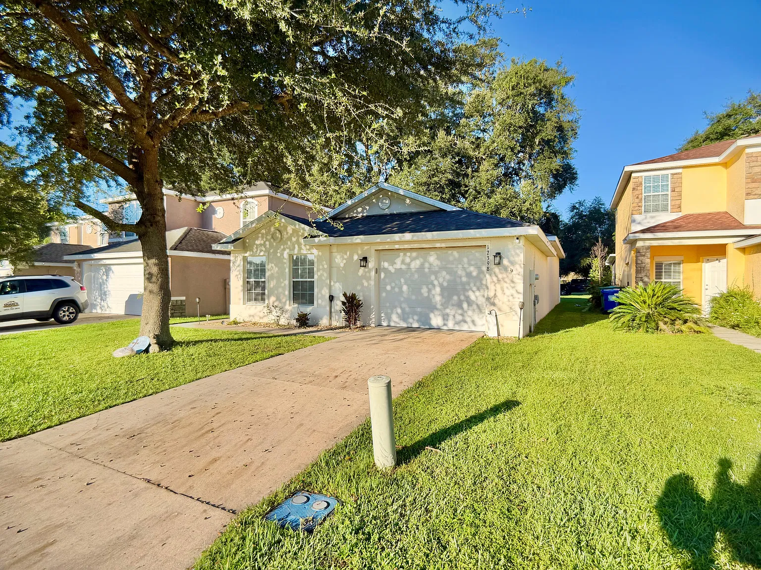 3 bed, 1342 sqft, $1,950 — Photo 2