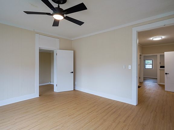 5th image of 121 Cleveland St