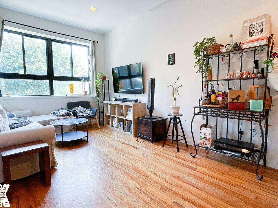 1st image of 733 Prospect Pl #3
