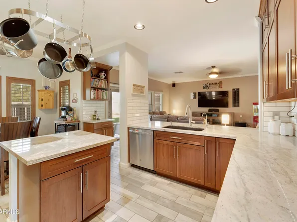 3260 S COLT Drive, Gilbert, AZ 85297